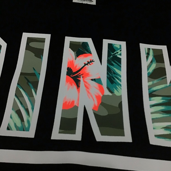 NEW PINK Victoria’s Secret Fleece Palm Floral Crew - Picture 6 of 15